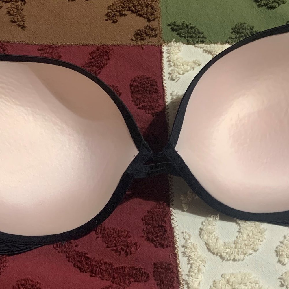 Victoria's Secret Black Bra - Picture 2 of 5